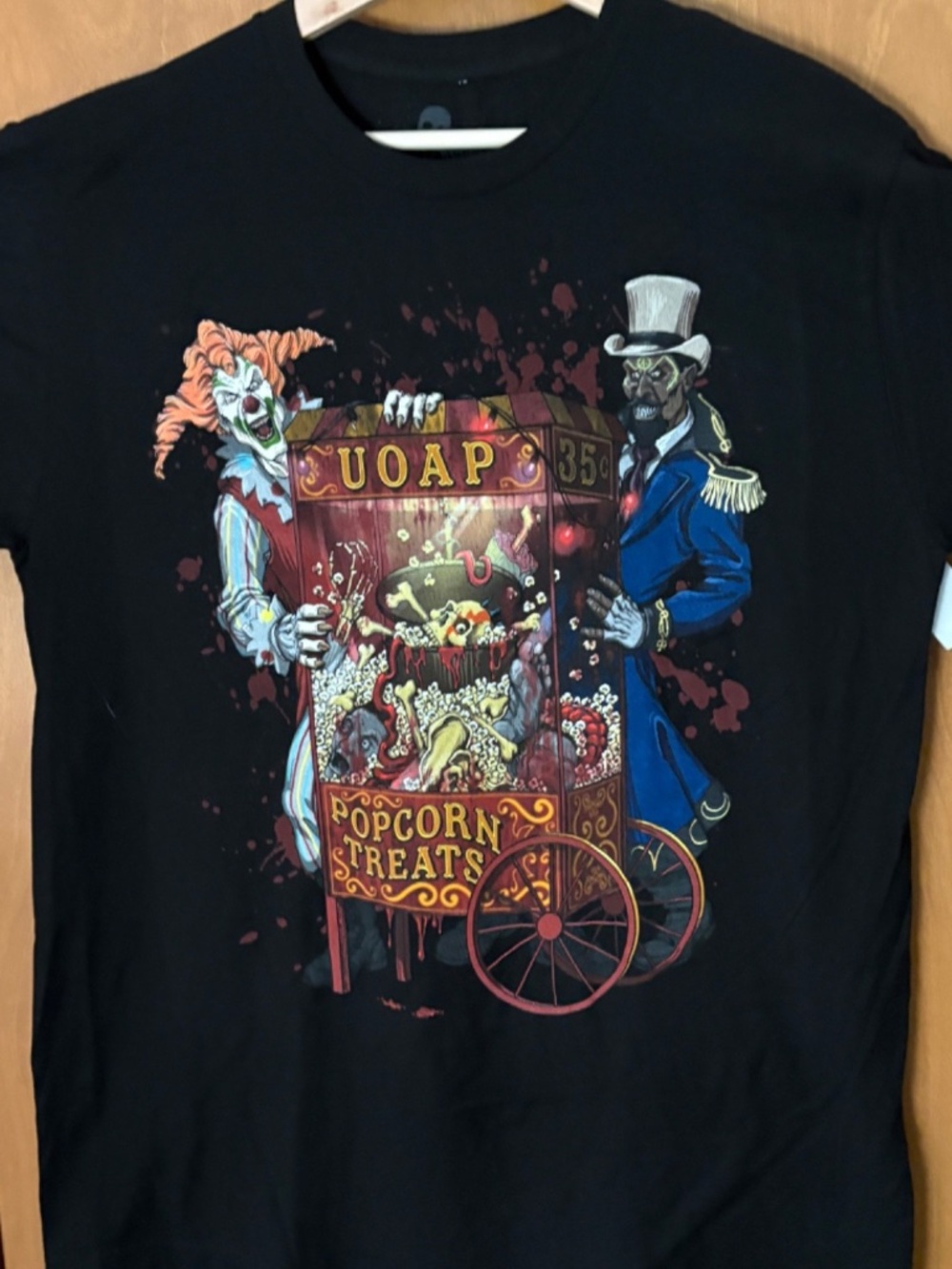 Universal HHN Halloween Horror Nights 2026 Passholder UOAP Shirt LARGE